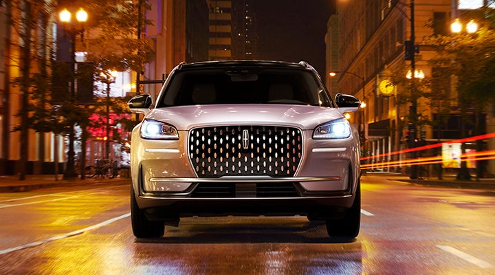 The striking grille of a 2024 Lincoln Corsair® SUV is shown. | Dave Sinclair Lincoln in St Louis MO
