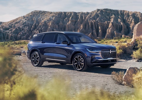 A 2024 Lincoln Nautilus® SUV is parked in a desert national park. | Dave Sinclair Lincoln in St Louis MO