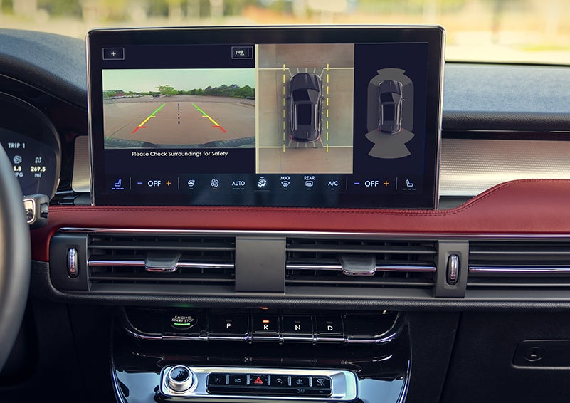 The large center touchscreen of a 2024 Lincoln Corsair® SUV is shown. | Dave Sinclair Lincoln in St Louis MO